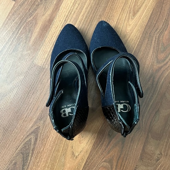 Gianni Bini Navy Wool/Croc Block Heels - Picture 3 of 7